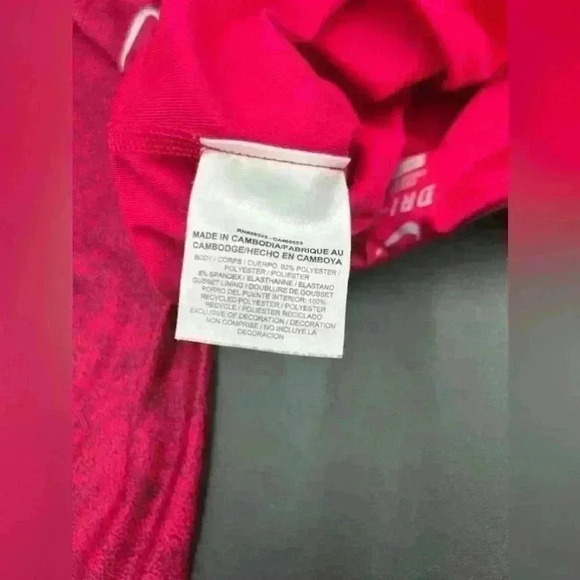 Nike Go, Size S
Women's Firm-Support High-Waisted Capri Leggings with Pockets - Picture 7 of 10